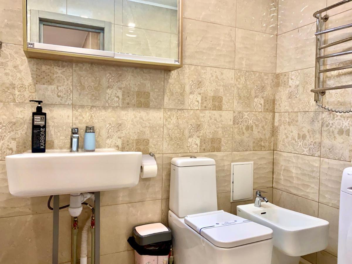 Apartpoltava: Spacious One-Bedroom in New Building, Korpusnyi Park Exterior photo
